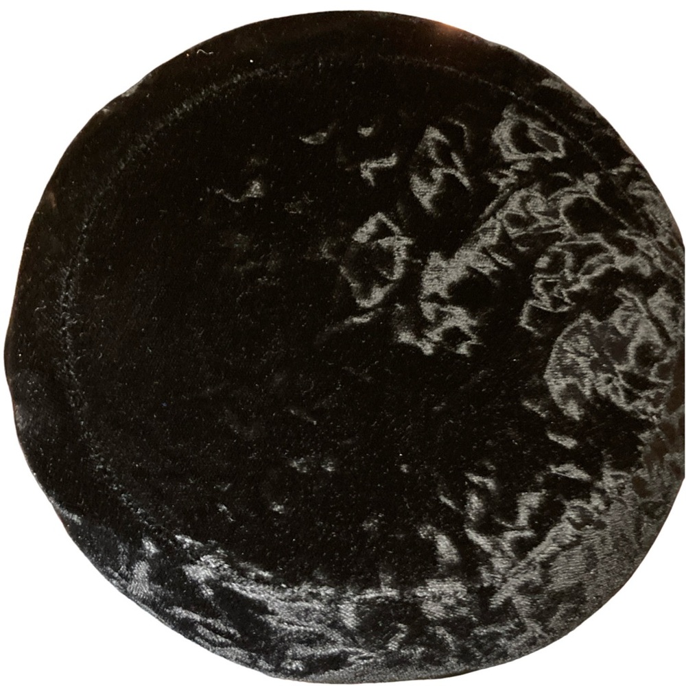 Black Velvet Union Made Pill Box Hat EXCELLENT CONDITION!!!! Still has Combs! - Picture 2 of 9